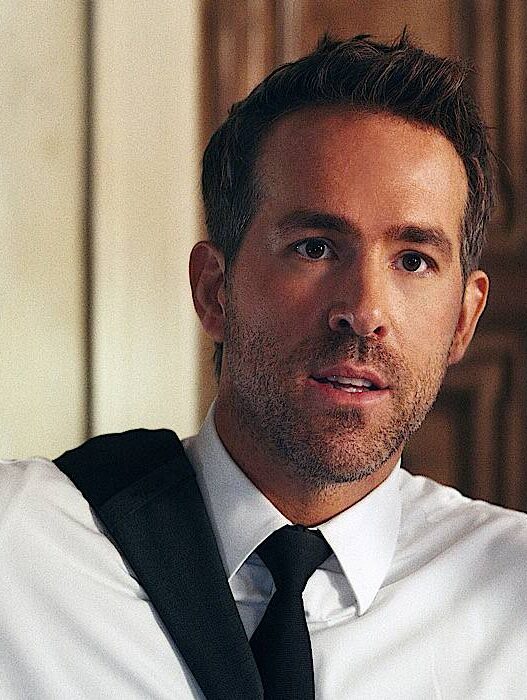 Ryan Reynolds criticado após interação com criança repórter