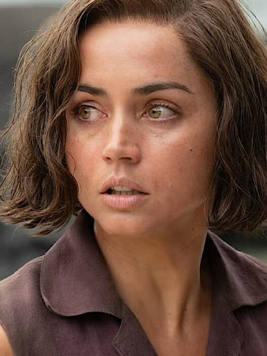 The Gorge: Thriller de Sobrevivência Adulto Já Disponível