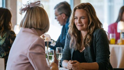 O Mistério de 100% no Rotten Tomatoes no Acorn TV teve seu destino decidido
