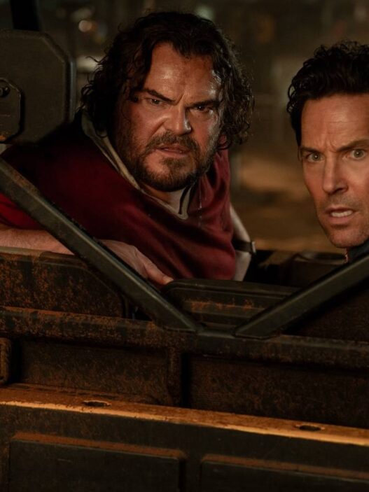 Jack Black e Paul Rudd enfrentam uma cobra gigante em trailer de Anaconda