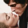 Margot Robbie e Jacob Elordi em trailer de 'O Morro dos Ventos Uivantes'