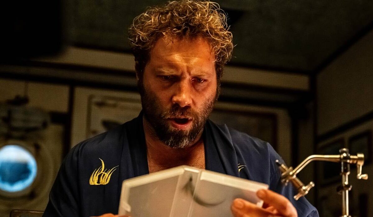 Terror de 2025: The Gorge finalmente faz sucesso no streaming