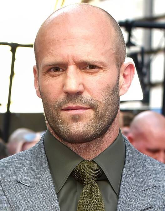 Jason Statham em thriller de ação: sucesso inesperado no streaming