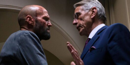 Jason Statham retorna em sequência milionária com astro da DC
