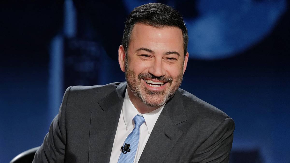 Jimmy Kimmel retorna à TV com Jennifer Aniston como convidada