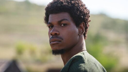 John Boyega: o épico de 94% de aprovação que virou sensação no streaming
