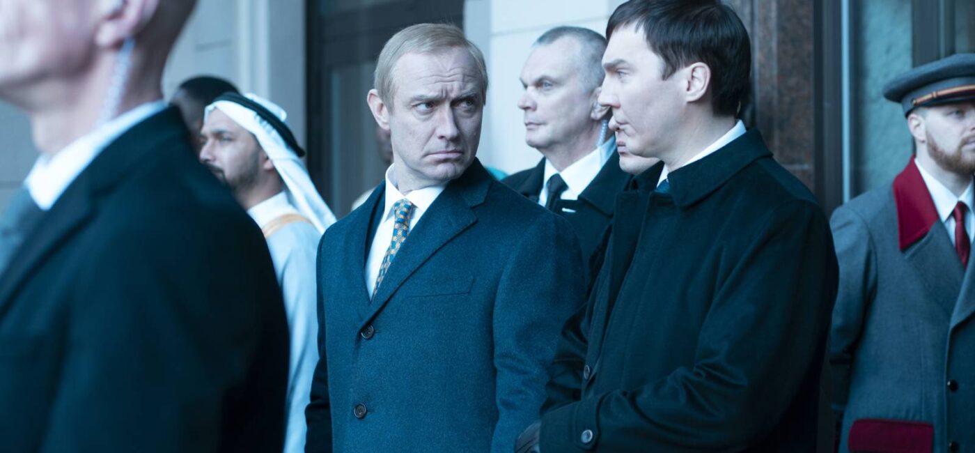 Jude Law como Putin não salva 'O Mago do Kremlin'