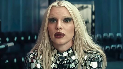 Julia Fox em novo terror de Jordan Peele: expectativas serão quebradas