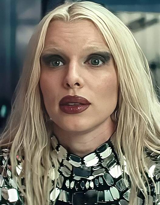 Julia Fox em novo terror de Jordan Peele: expectativas serão quebradas
