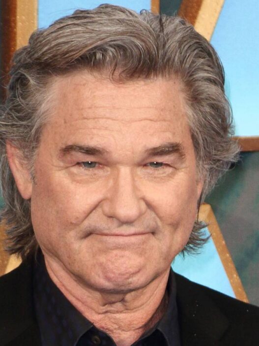 Kurt Russell: Habilidades de pouso de emergência impressionam em thriller de ação