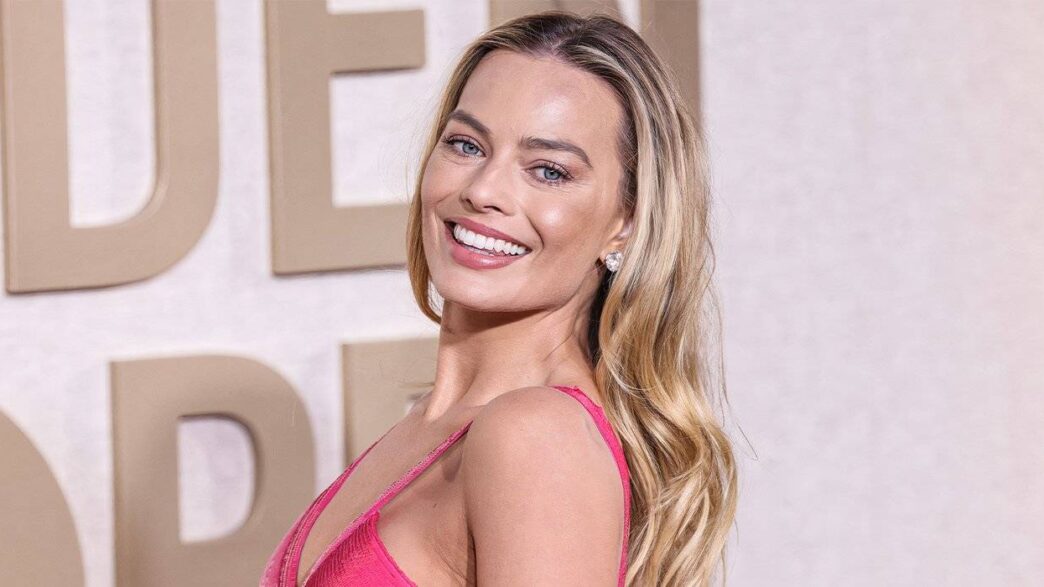 Margot Robbie e Jacob Elordi em pôster de 'O Morro dos Ventos Uivantes'