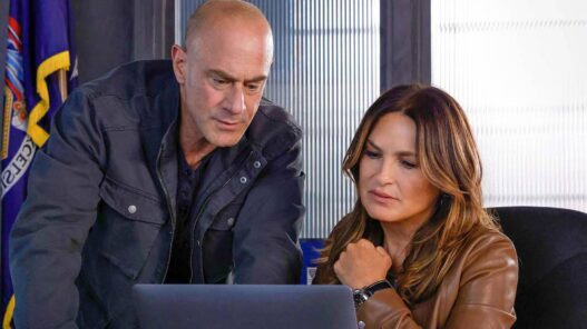 Law & Order : Emmy 2025 premia ator com prêmio não oficial de carreira