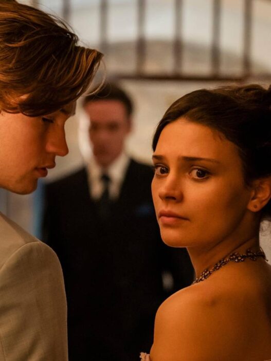 Maxton Hall 2ª Temporada: James em Luto, Futuro de Ruby em Risco