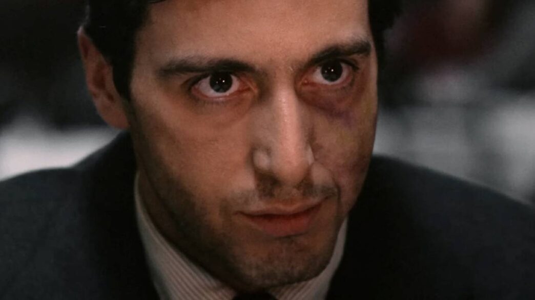 10 Filmes de Gangsters Clássicos Superiores aos Modernos