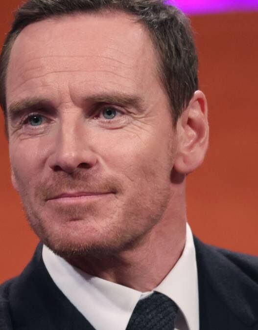 Michael Fassbender em thriller de espionagem: sucesso inesperado no streaming