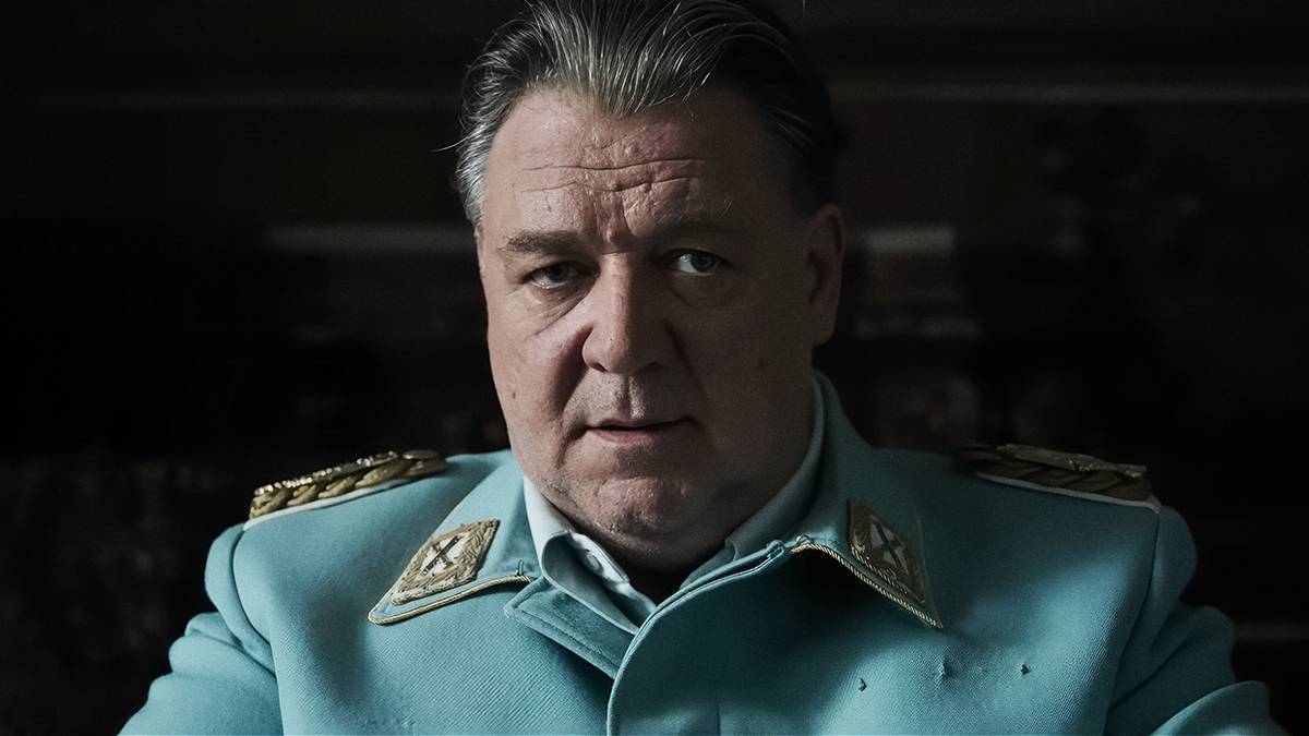 Russell Crowe e o Tenso Debate em ‘Nuremberg’