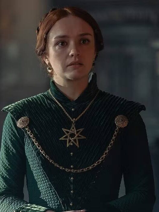 Atriz de House of the Dragon Critica Padrões DuPLOS em Cena de Sexo