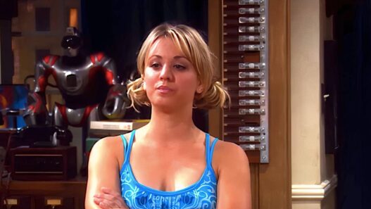 Penny e a 'Síndrome da Acomodação' em The Big Bang Theory: Um paralelo com outra sitcom