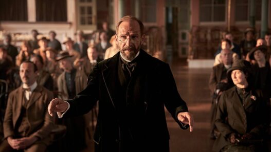 Ralph Fiennes se dedicou totalmente aos preparativos do Coral