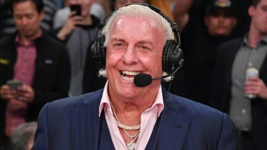 Ric Flair: Quanto os lutadores ganham em jogos WWE 2K?