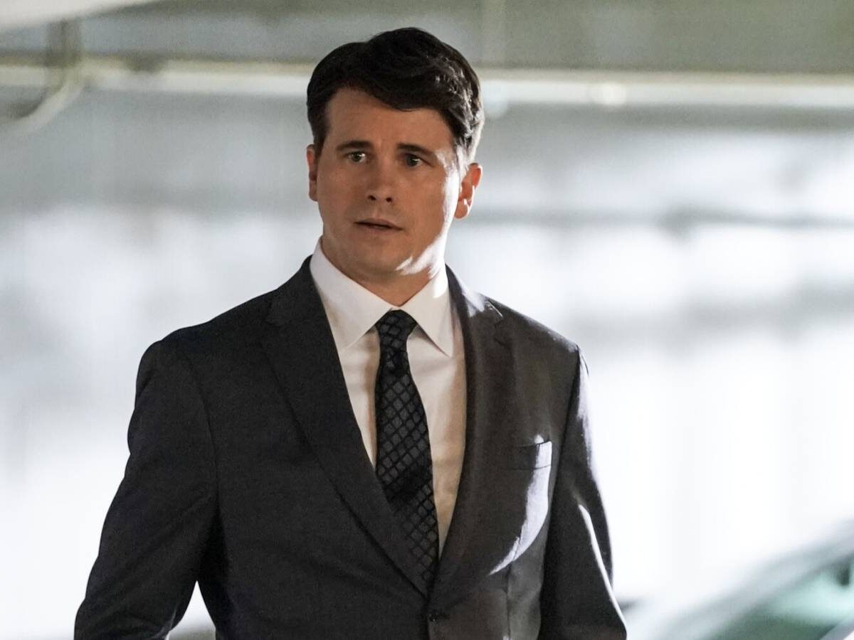 A Ideia de Crossover de Jason Ritter Para CBS Pode Dar Certo