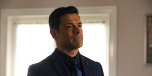 Luke Perry em 9-1-1: Ator de Riverdale é engolido por baleia