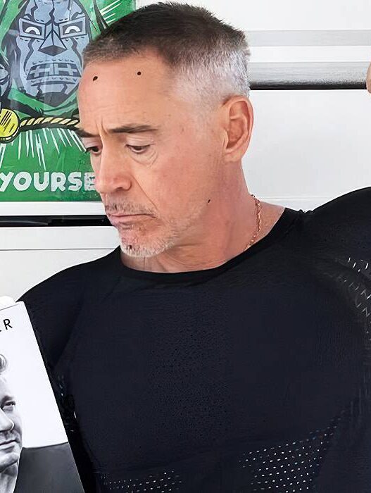 Robert Downey Jr. em 'Vingadores: Dia do Juízo Final' Deixa Fãs Impressionados