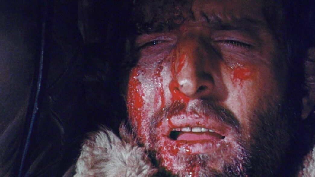 The Gorge: Um Western Sangrento e Gratuito no Tubi