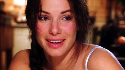 Sandra Bullock : Filme de fantasia domina streaming antes da sequência