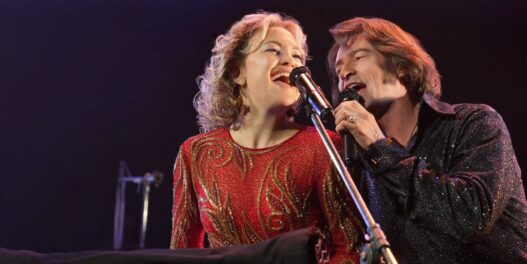 Hugh Jackman's Showman Sucessor: Clássicos de Neil Diamond no Palco