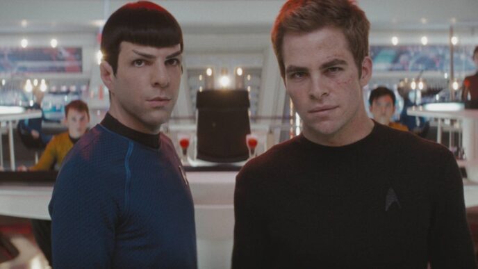 Zachary Quinto quer Star Trek 4: 'Mandei email para J.J. Abrams'