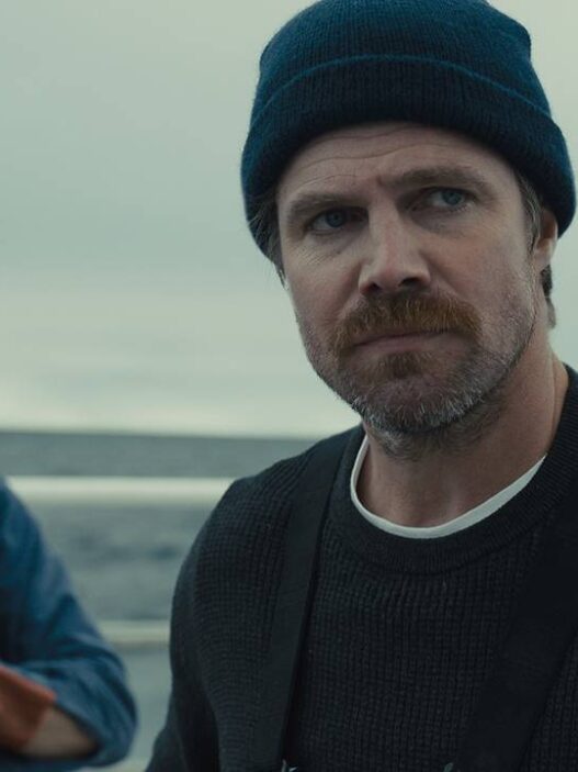 Stephen Amell se sente sortudo por representar o Canadá em Little Lorraine