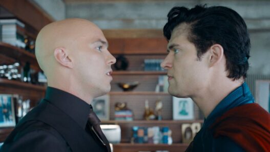 James Gunn e o Vilão de "Homem do Amanhã": DCU Esquentando os Motores