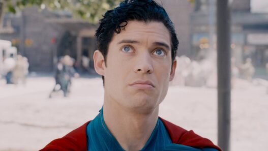 O fracasso de Superman e o sucesso de um herói bilionário da Marvel