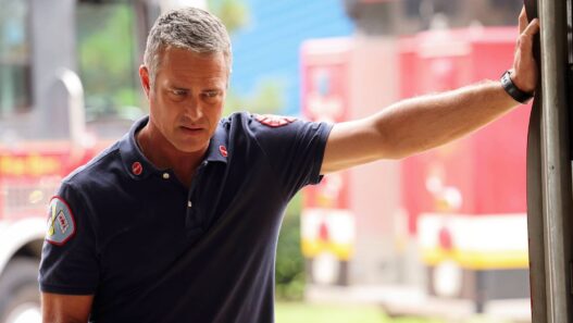 Retorno de personagem em Chicago Fire: 14ª temporada agrada, mas saída de bombeiro intriga