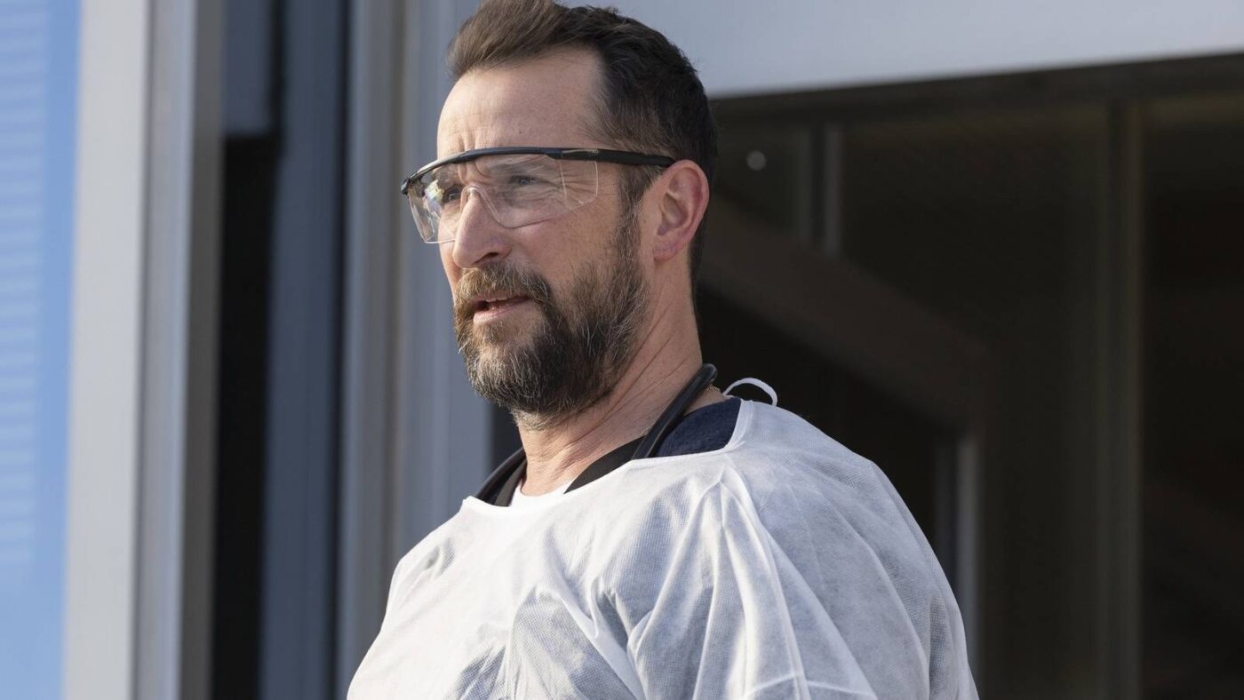 Médico Confirma: Cena de Pitt Season 1 é Impressionantemente Realista