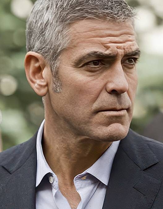 O filme esquecido de George Clooney que substituiu 'Busca Implacável'