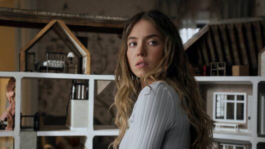 Sydney Sweeney e Brandon Sklenar em thriller psicológico: Assista ao trailer!