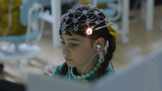 10 Séries de Aliens Obscuras para Assistir Após ‘Alien: Earth’