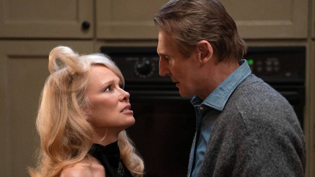 The Naked Gun Fracassa em Metas Globais Após Lançamento Digital