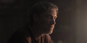 Stephen Merchant em TWD: Daryl Dixon: quem é seu personagem e como ele chegou à Espanha?