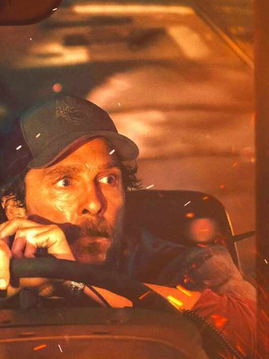 America Ferrera e Matthew McConaughey em 'The Lost Bus': Jornada emocionante