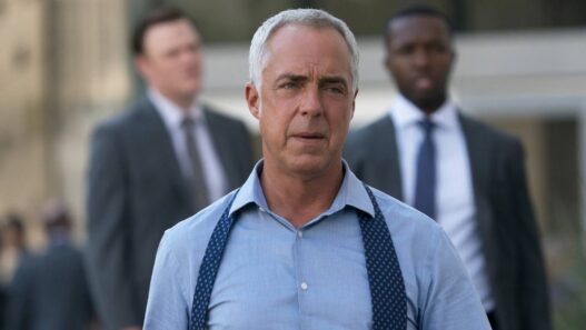 Michael Connelly desenvolve nova série na Paramount+ baseada em sua experiência policial