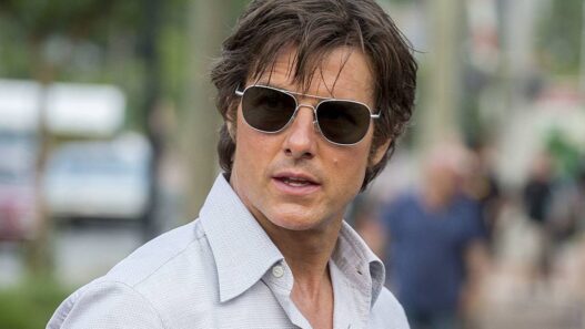 Tom Cruise em thriller policial retorna ao streaming