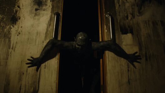 Crítica: Traumatika - Um filme de terror demoníaco decepcionante