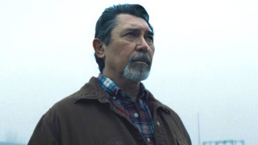 Lou Diamond Phillips em Keep Quiet: Crime Brutal em Nova Prévia Exclusiva