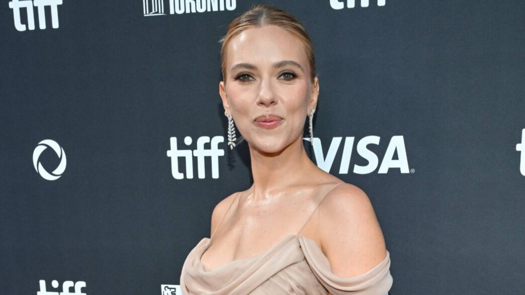 Scarlett Johansson estreia na direção com filme de críticas mistas