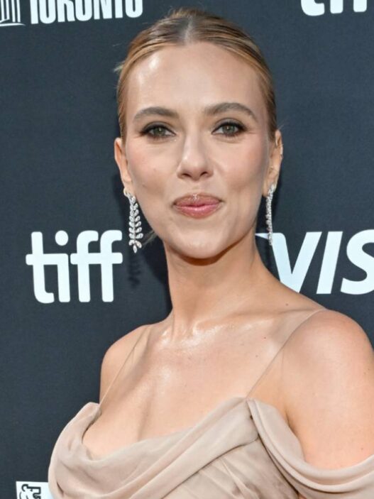 Scarlett Johansson estreia na direção com filme de críticas mistas