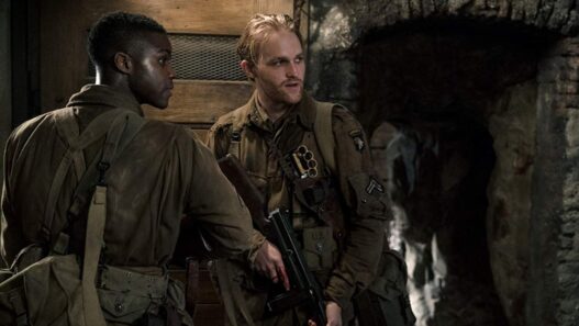 Overlord: O filme de terror com zumbis da 2ª Guerra Mundial que é sucesso no streaming