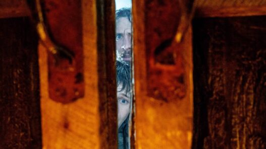 The Gorge : Thriller de terror na Netflix já é sucesso